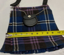 Load image into Gallery viewer, Scottish Tartan Crossbody Purse Sholder Hand Kilt Shape Ladies Purse Sponge Bag