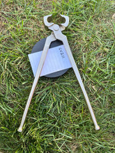 Load image into Gallery viewer, 12"14'' 15" Horse Hoof Nipper Farrier Tool trimmer Cutter Horse Shoeing Tools