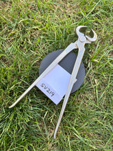 Load image into Gallery viewer, 12"14'' 15" Horse Hoof Nipper Farrier Tool trimmer Cutter Horse Shoeing Tools