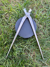 Load image into Gallery viewer, 12" FARRIER Horse Horseshoe Nail Puller Hoof Clinch Farrier Tool Trimmer Cutter