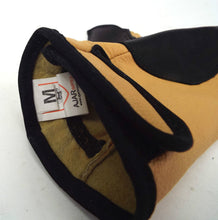 Load image into Gallery viewer, Bow Archery Shooting Leather Gloves Top quality 100% Genuine leather Left hand Wear Gloves