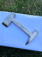 Load image into Gallery viewer, Heavy Duty Farrier Hoof Nail Removal Clinch Cutter Buffer Horseshoe Grooming Tool