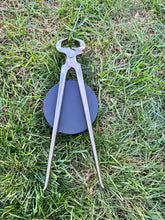 Load image into Gallery viewer, 12"14'' 15" Horse Hoof Nipper Farrier Tool trimmer Cutter Horse Shoeing Tools