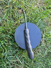 Load image into Gallery viewer, Hoof Knife Right Hand Wide Blade Farrier Equine Horse Goat Plastic Handle 8.5"