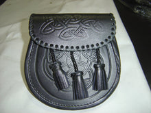 Load image into Gallery viewer, Scottish Kilt Leather Sporran Multi Design with Free Leather Belt Chain