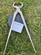 Load image into Gallery viewer, 12"14'' 15" Horse Hoof Nipper Farrier Tool trimmer Cutter Horse Shoeing Tools