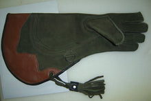 Load image into Gallery viewer, FALCONRY COWHIDE NUBUCK LEATHER EAGLE GLOVE 17 INCH ( 3 LAYER )