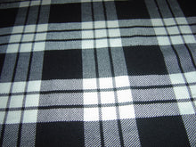 Load image into Gallery viewer, Men's 8 Yard Scottish Tartan Highland Wedding Kilt Menzies