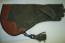 Load image into Gallery viewer, FALCONRY COWHIDE NUBUCK LEATHER EAGLE GLOVE 17 INCH ( 3 LAYER )