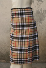 Load image into Gallery viewer, Men's 8 Yard Scottish Tartan Highland Wedding Kilt Camel Thompson