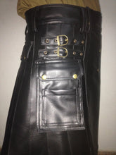 Load image into Gallery viewer, Men Scottish Synthetic Leather Pleated Kilt Top Quality PU Leather Kilt