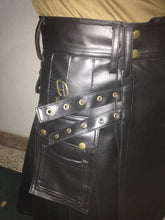 Load image into Gallery viewer, Men Scottish Synthetic Leather Pleated Kilt Top Quality PU Leather Kilt