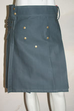 Load image into Gallery viewer, Men Scottish Fashionable Utility Kilt For Men's 100% Cotton Cargo Pockets Kilt Grey
