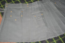 Load image into Gallery viewer, Men Scottish Fashionable Utility Kilt For Men's 100% Cotton Cargo Pockets Kilt Grey