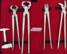Load image into Gallery viewer, Farrier Horse Hoof Kit Nippers Nail Puller Clincher Buffer and Puller Trimming-