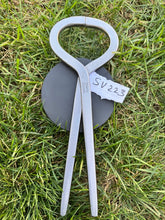 Load image into Gallery viewer, Farrier Hoof pier Tester Max Jaws Horse Equine Veterinary Tools 13" & 19" Inch Long