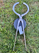 Load image into Gallery viewer, Farrier Hoof pier Tester Max Jaws Horse Equine Veterinary Tools 13&quot;, 19&quot; inch Long

