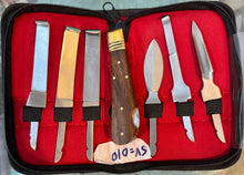 Load image into Gallery viewer, Horse Farrier Tool Changeable 6 piece Hoof Knife Set Cattle Pick Tac Wood Handle Zip Up Wallet
