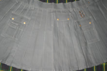 Load image into Gallery viewer, Men Scottish Fashionable Utility Kilt For Men&#39;s 100% Cotton Cargo Pockets Kilt Grey
