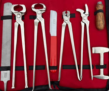 Load image into Gallery viewer, Farrier Horse Hoof Kit Nippers Nail Puller Clincher Buffer and Puller Trimming

