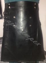 Load image into Gallery viewer, Men Scottish Synthetic Leather Pleated Kilt Top Quality PU Leather Kilt
