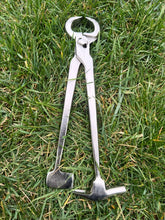 Load image into Gallery viewer, Share Farrier Tool Multi 12" Hoof Nipper Hammer Cutter Clincher Smile Dentale 3 in 1