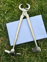 Load image into Gallery viewer, Share Farrier Tool Multi 12" Hoof Nipper Hammer Cutter Clincher Smile Dentale 3 in 1