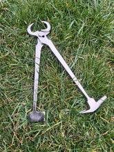 Load image into Gallery viewer, Share Farrier Tool Multi 12" Hoof Nipper Hammer Cutter Clincher Smile Dentale 3 in 1